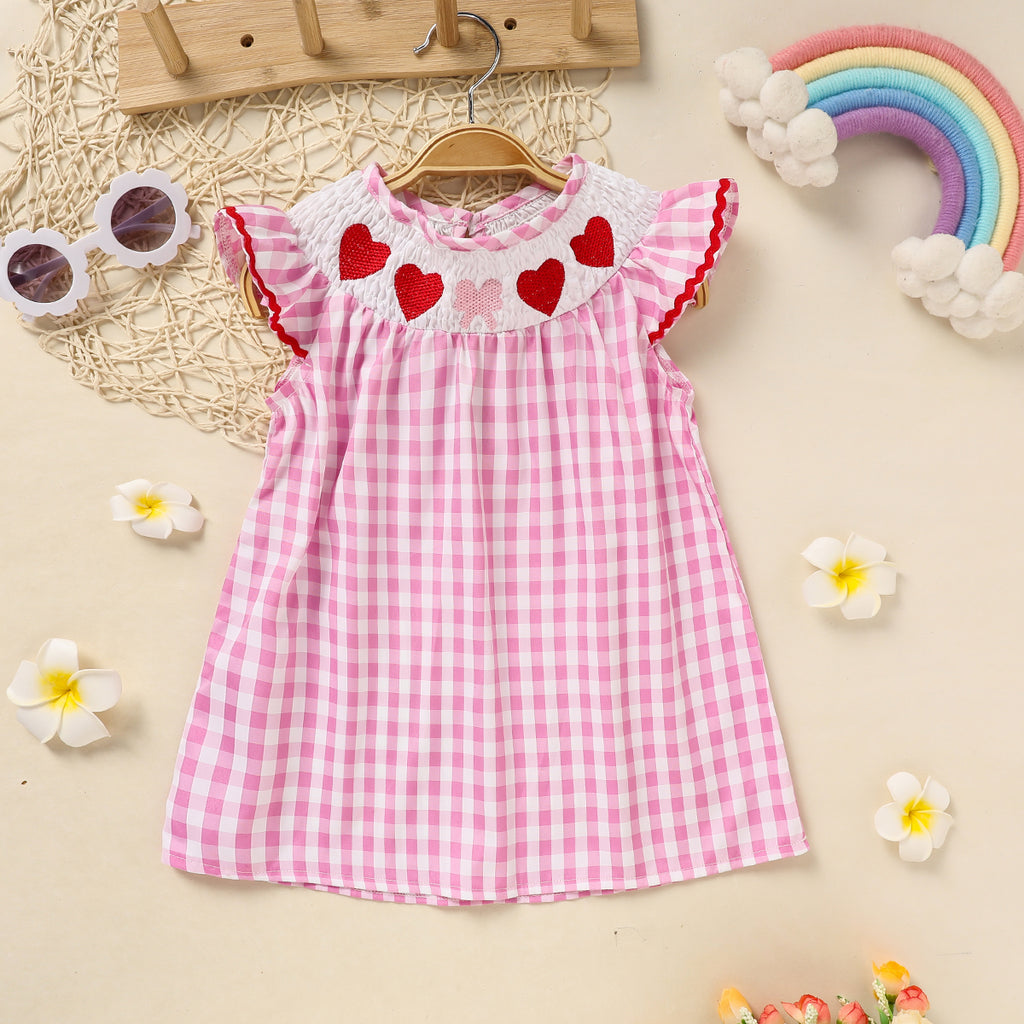 Robe de Saint Valentin pour bébé fille rose avec broderie cardiaque