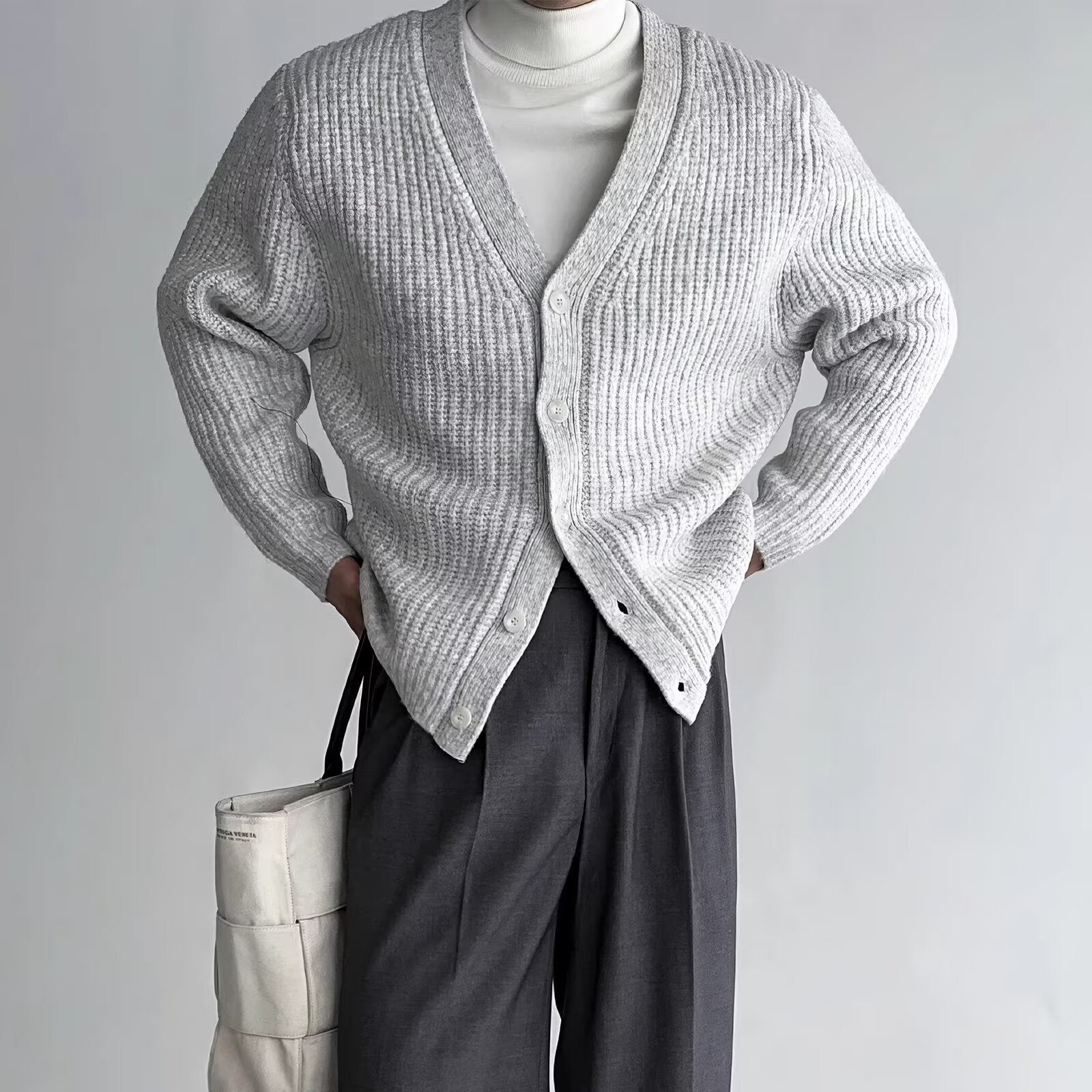Pull à col V polyvalent pour hommes