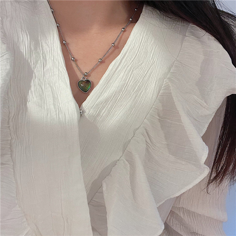 Collier en acier au titane thermochromique en forme de cœur pour femmes