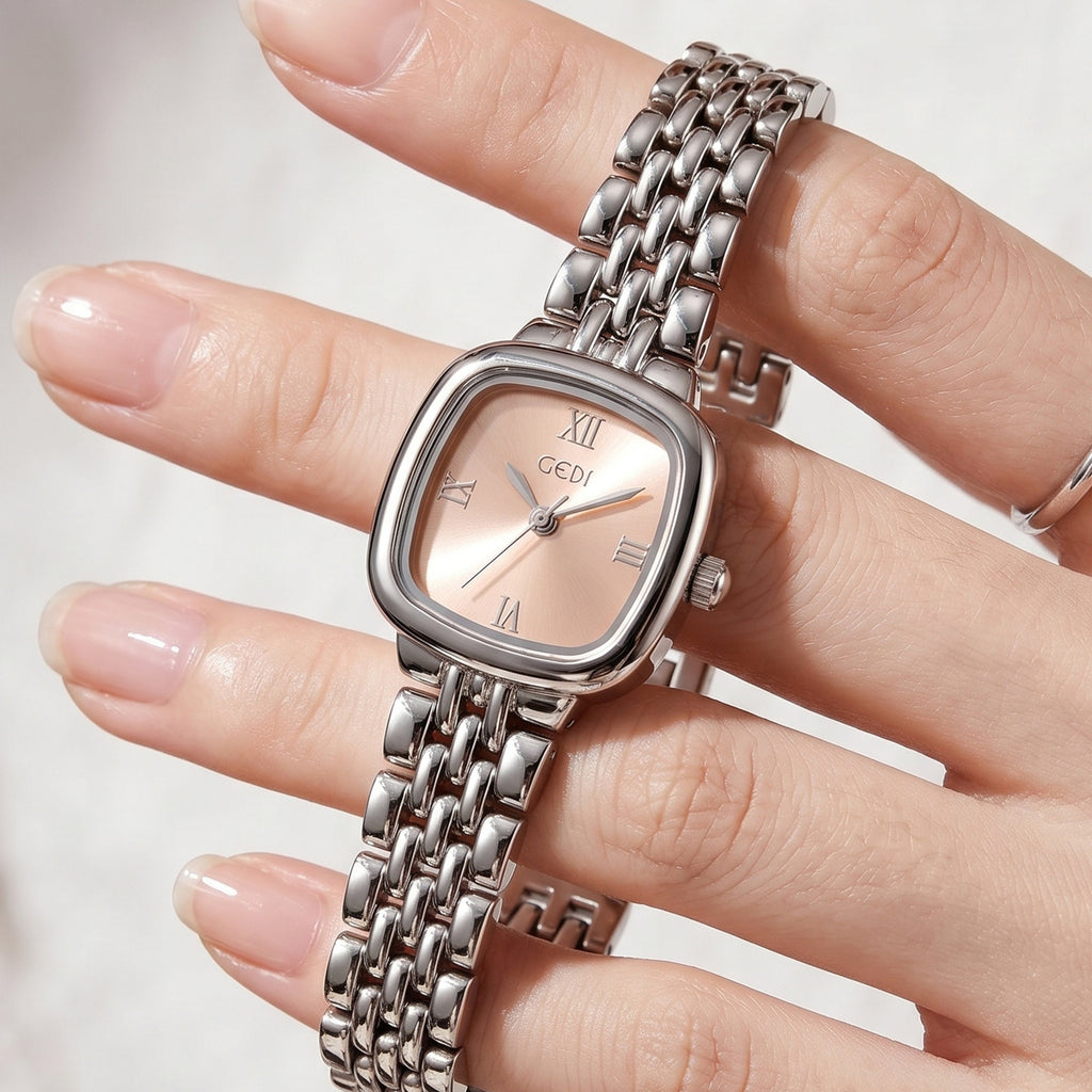 Montre de robe de quartz femme de style niche