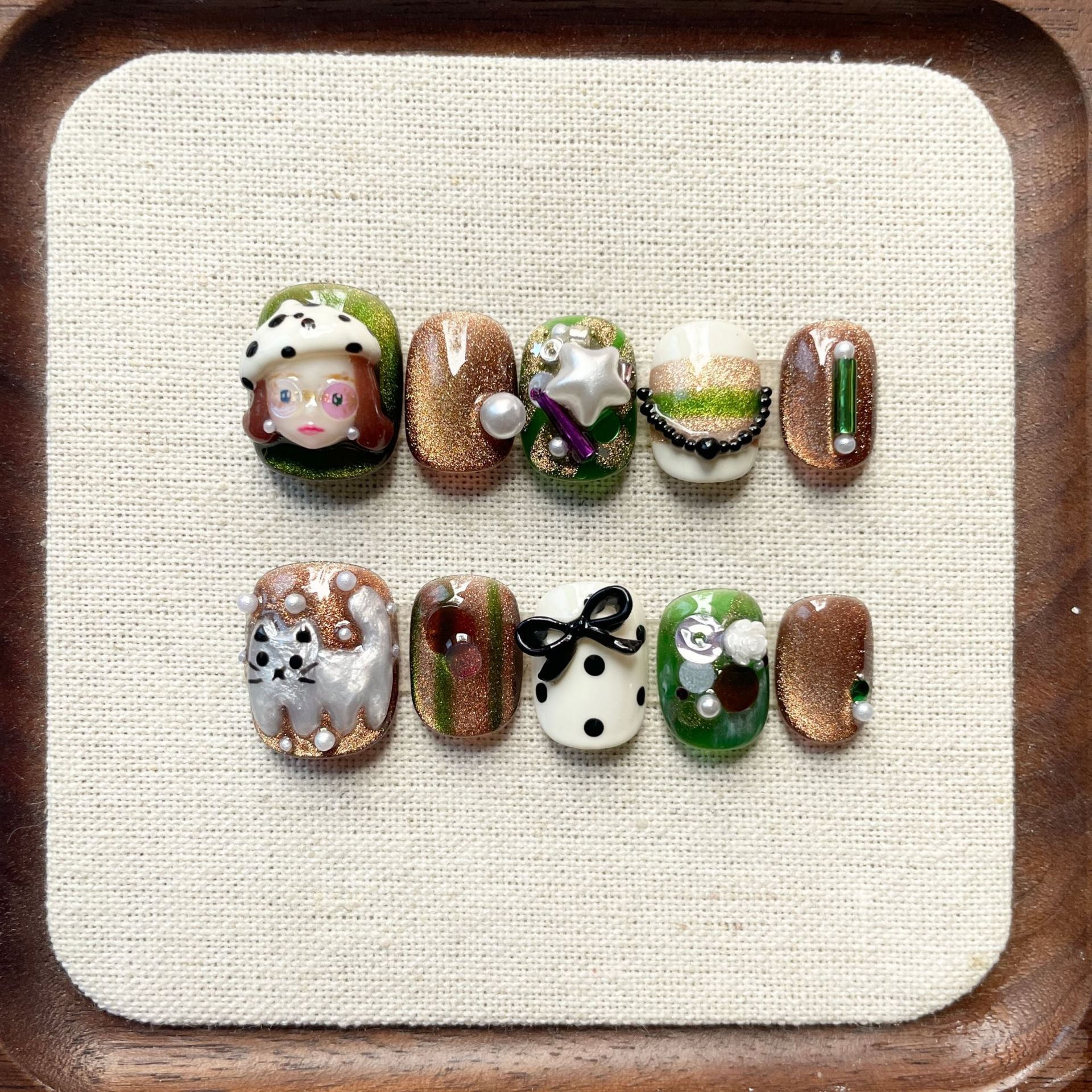 Cute Cat-eye Court Prêt-à-porter Conseils pour ongles
