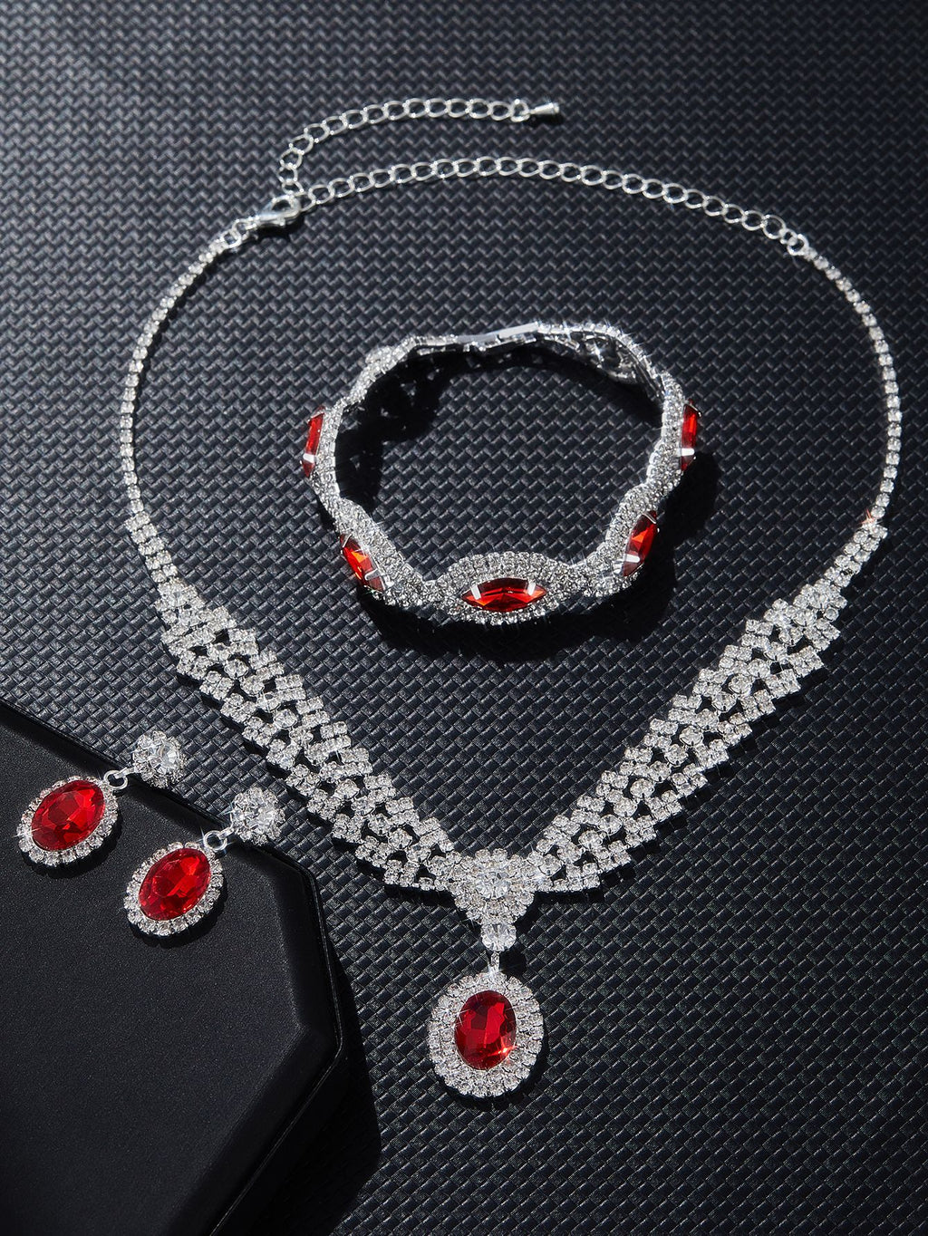 Collier de Sapphire élégant de style européen et américain