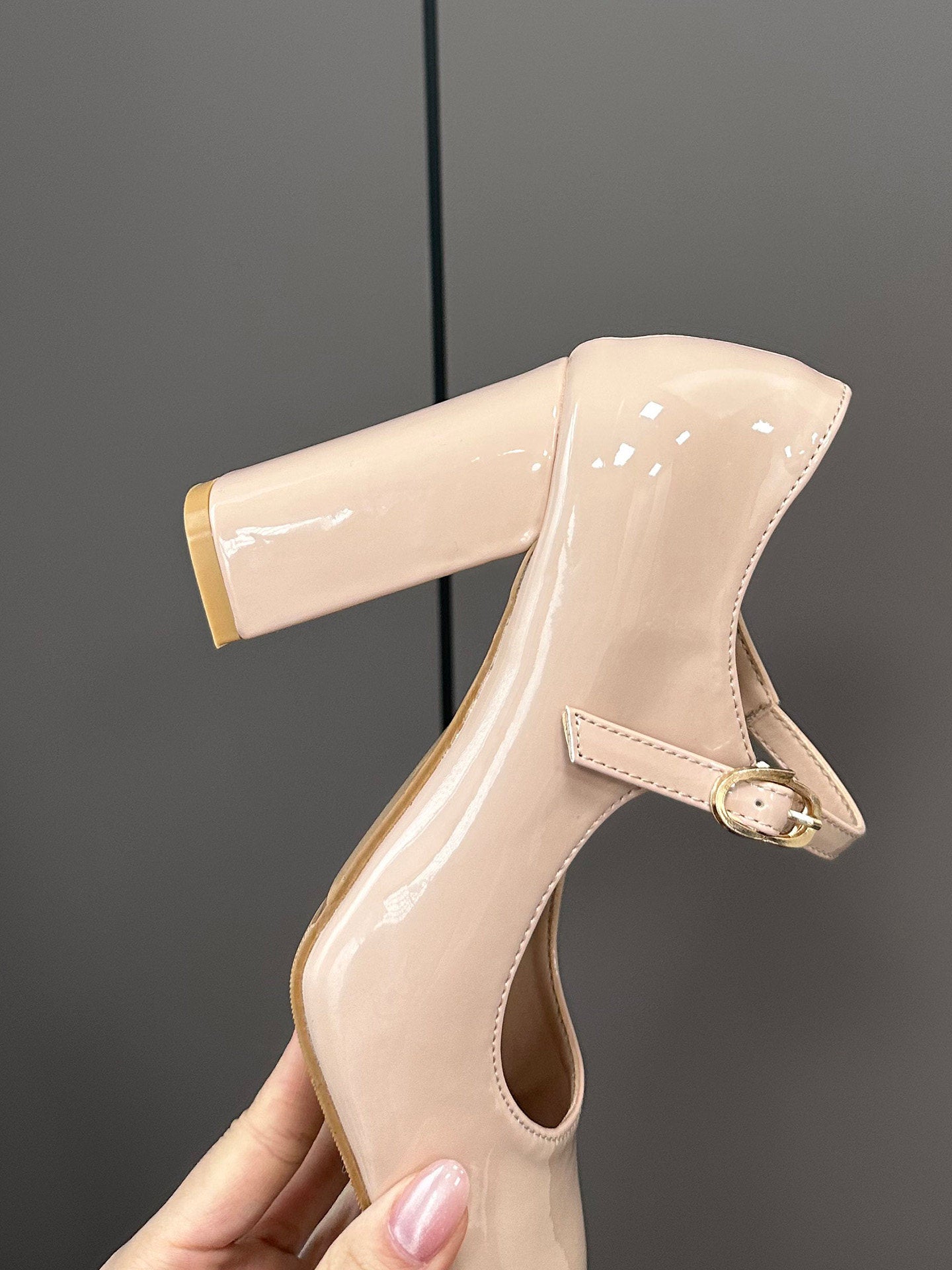 Super populaire Mary Jane Haut Talon Chaussures Femmes Été Français Block Talon en cuir Chaussures Retro