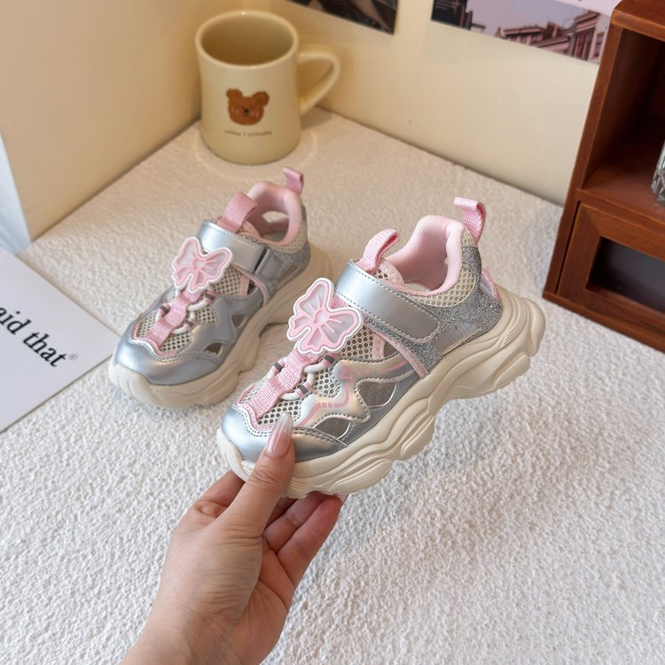 Sneakers de printemps et d'automne pour filles