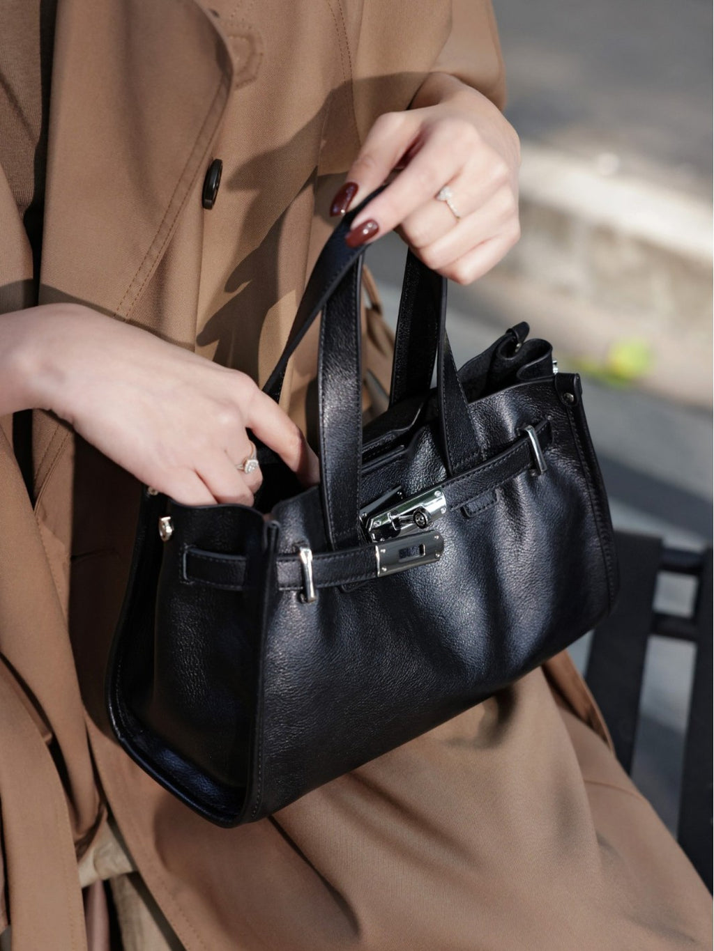 Sac en cuir véritable pour femme avec une sensation haut de gamme