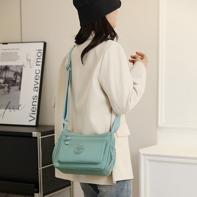 Renard coloré Grande capacité Femmes Sac d'épaule extérieur Casual hydrofuge Multi-couche