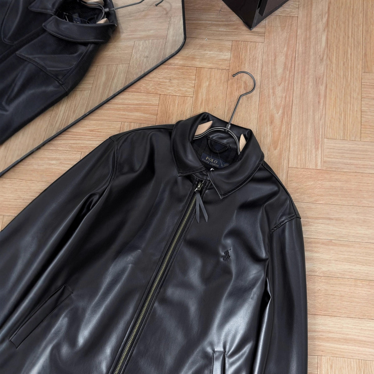 Veste en cuir à manches longues zippée d'hiver