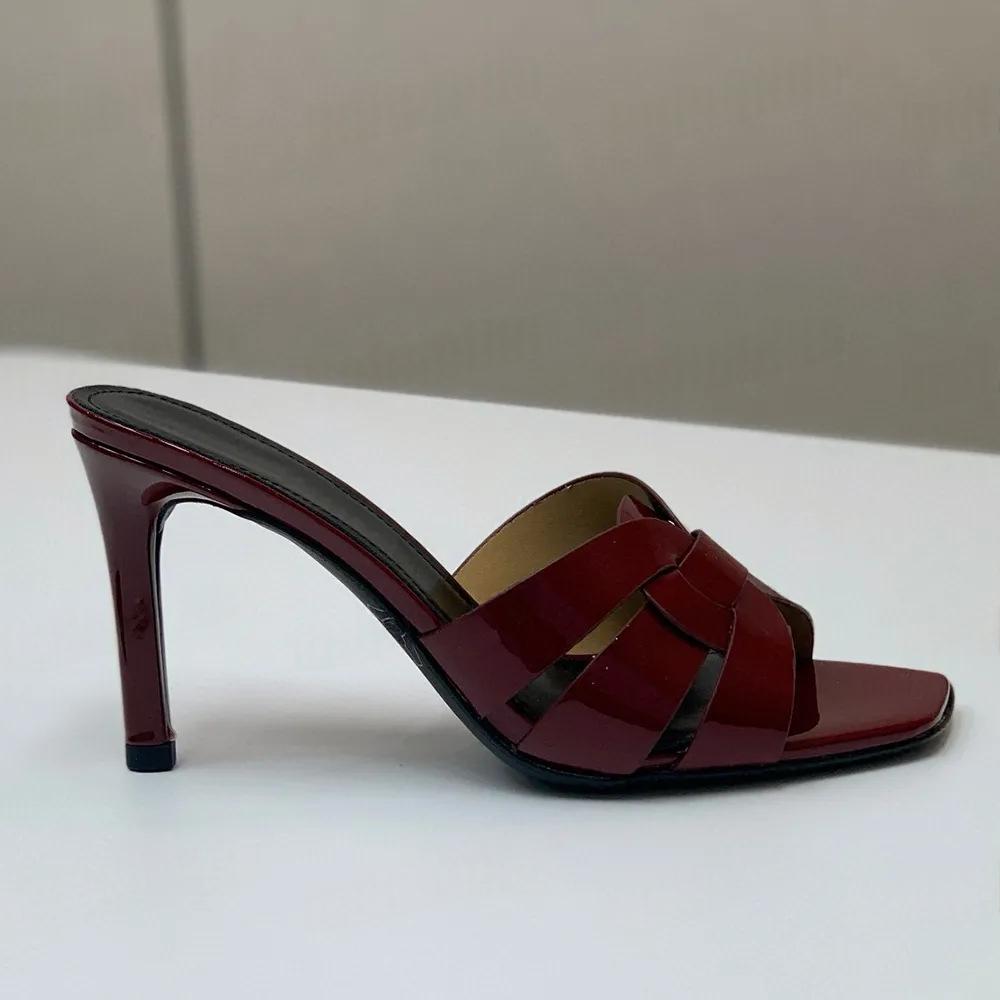 Niche Stiletto-heel femmes Versatile et mode en plein air Sandales