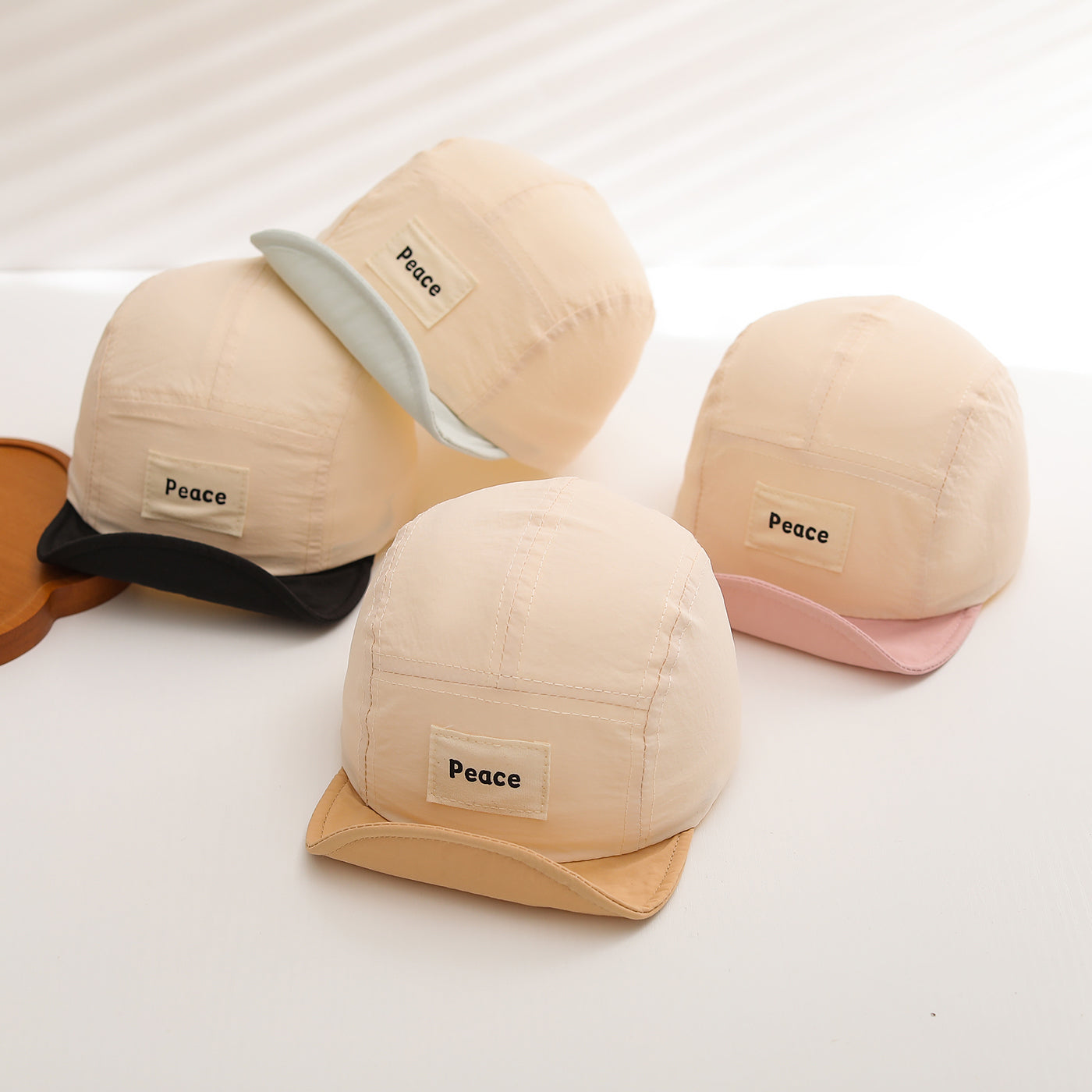Chapeau pour enfants à rayures multicolores de style japonais