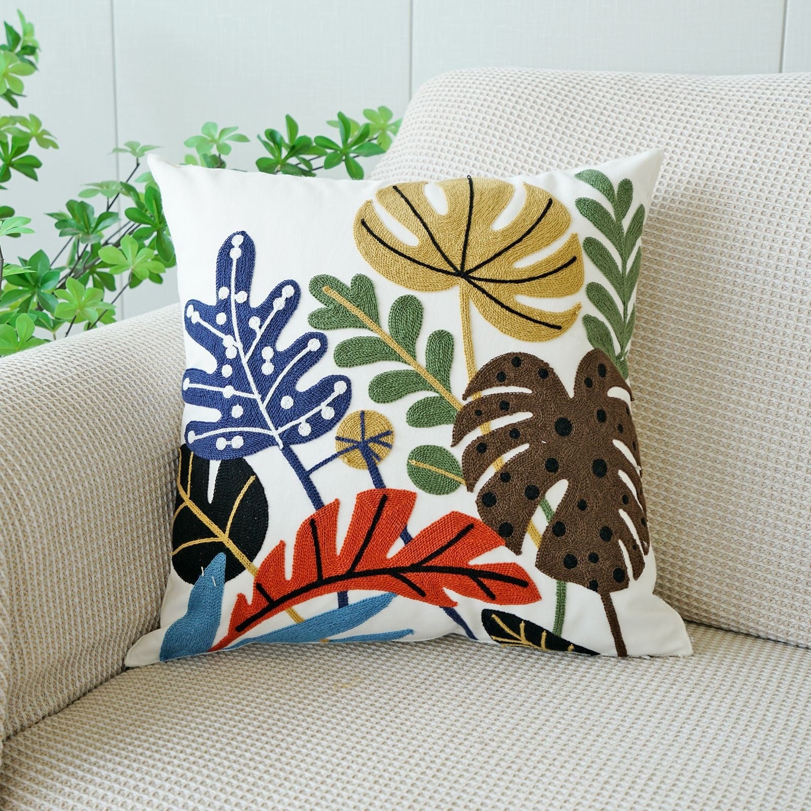 Coussin floral brodé de style pastoral pour canapé salon