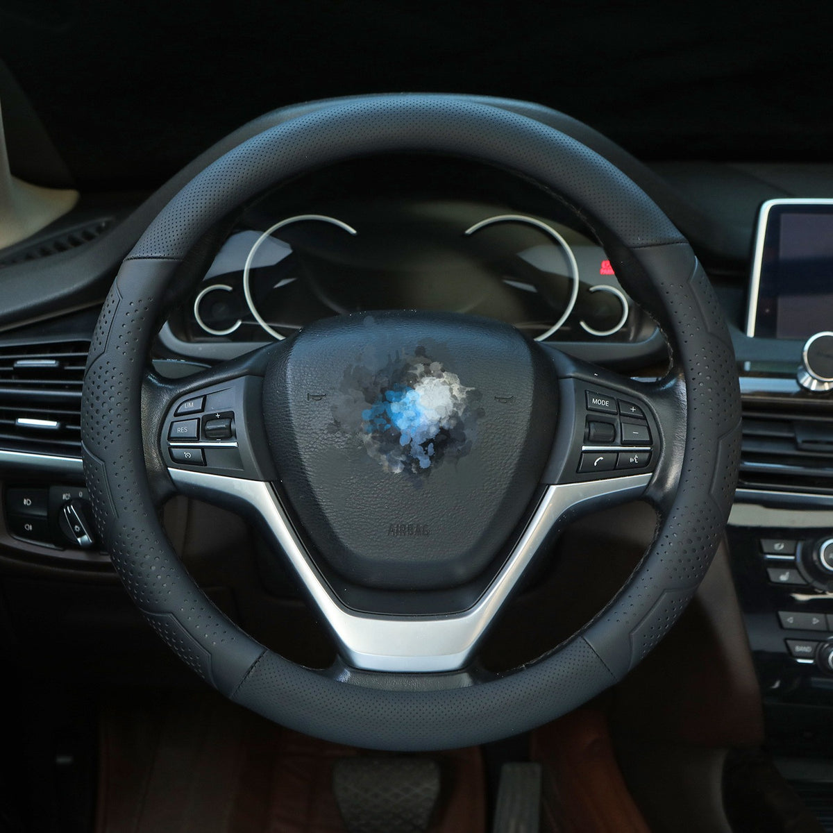 Sporty Fashion Car Steering Wheel Cover in Elastic Leather