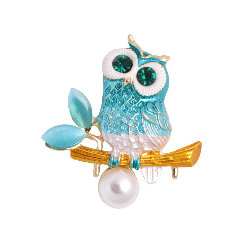Variété de broches émaillées d'animaux adorables
