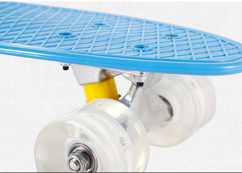 Mode Creative Personnalité Roue Skateboard à quatre roues