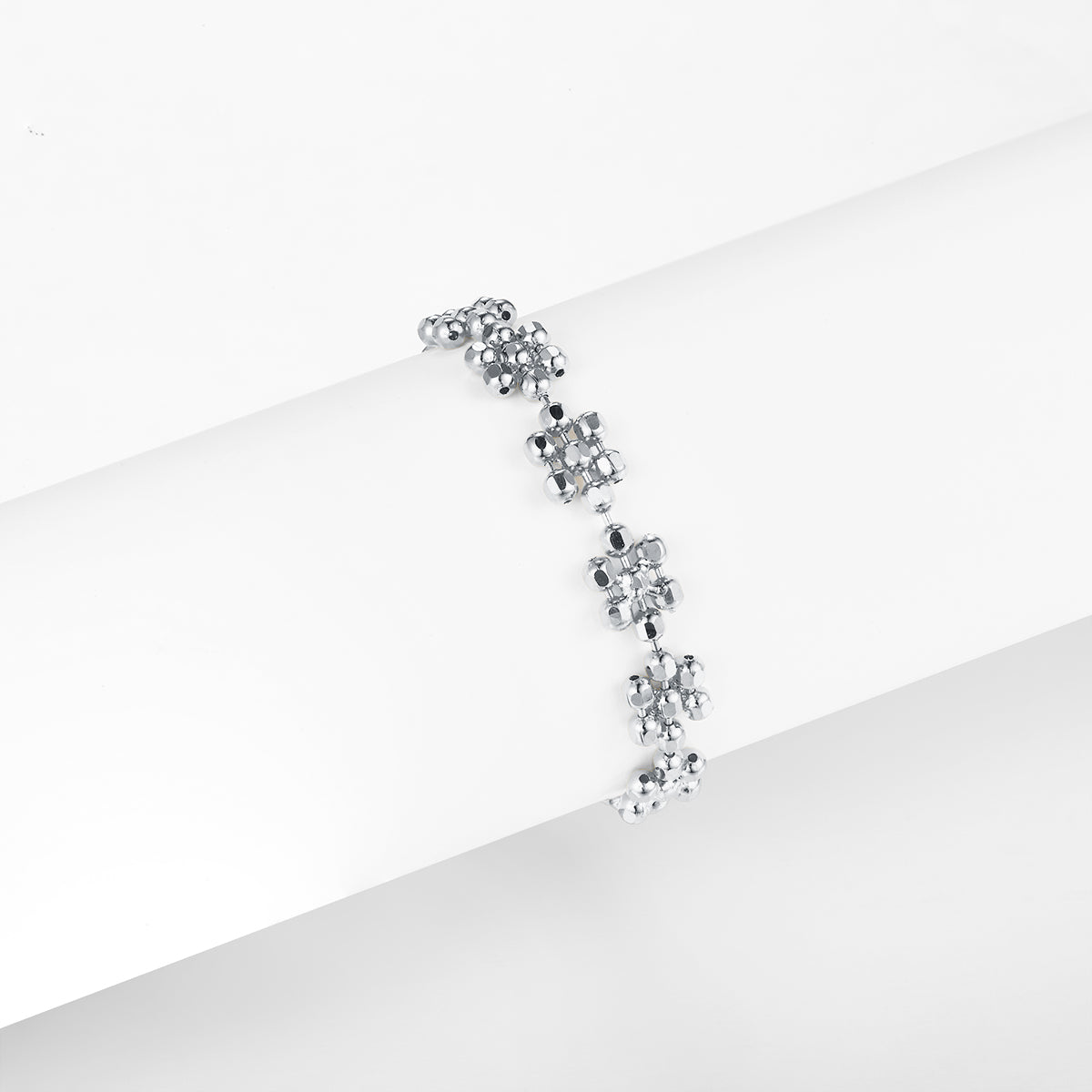 S925 Anneau de fleur en argent sterling 0,7g Léger 14-21mm Clover réglable Design Platinu