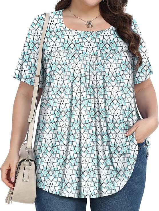T-shirt casual à col rond à manches courtes avec imprimé floral plus taille