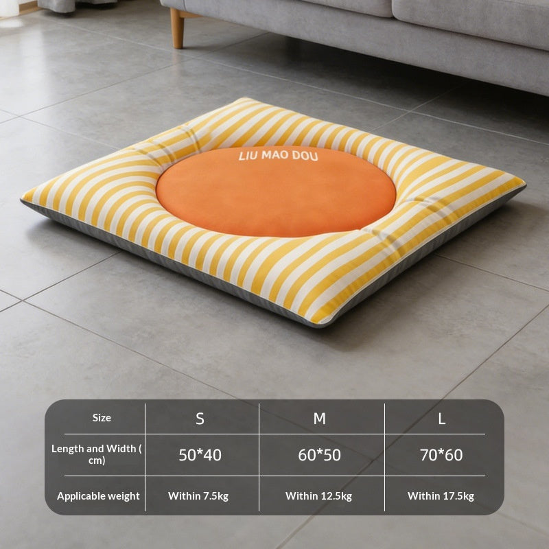 Sleeping mat for cats and dogs