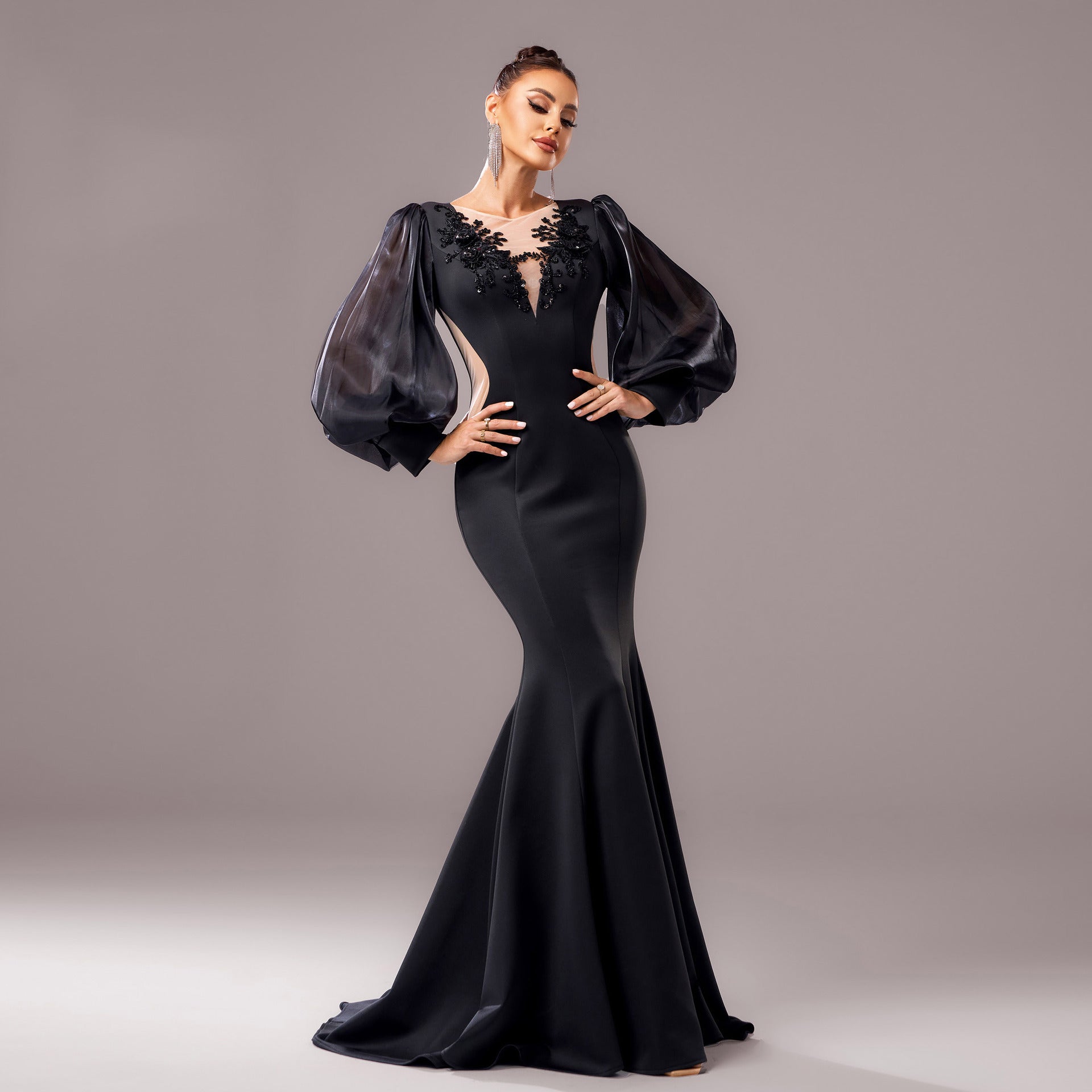 Robe à queue de poisson à manches longues pour banquet à col rond