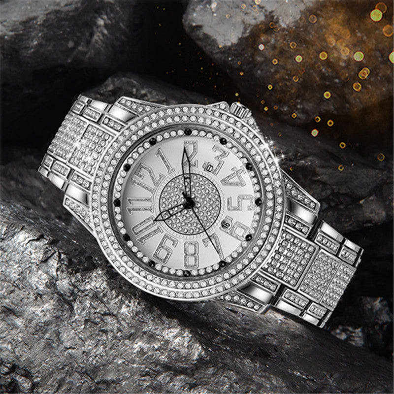 Bracelet en alliage de mode diamant pour hommes Date Montre Quartz
