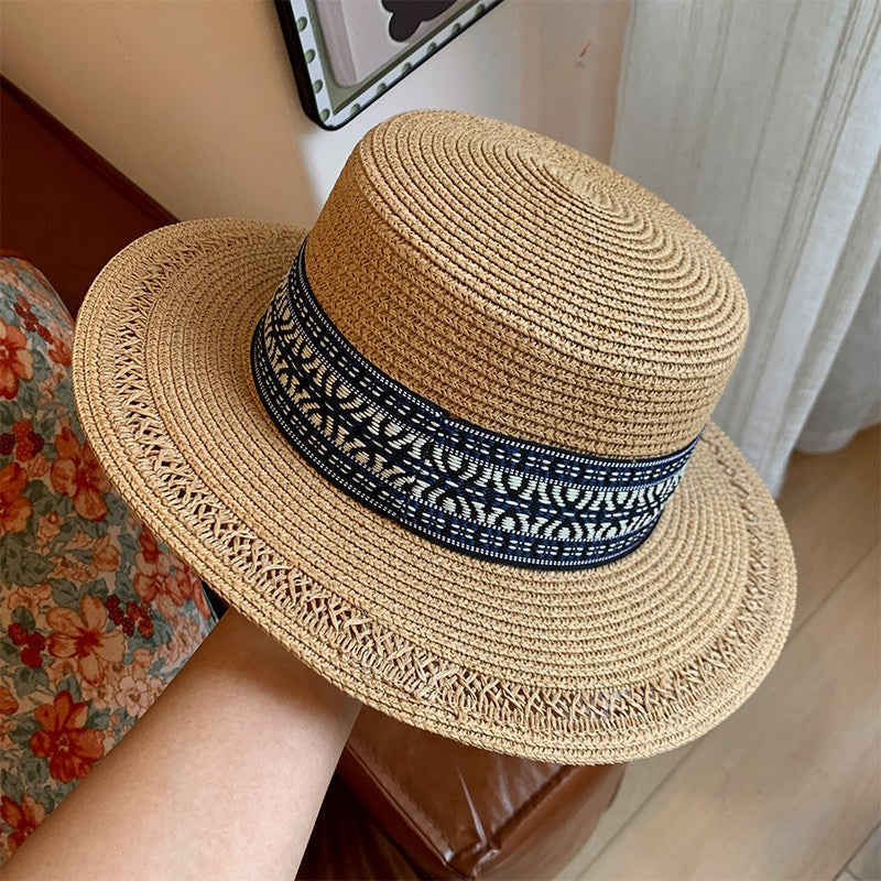 Chapeau de soleil à large bord pour les vacances d'été sur la plage