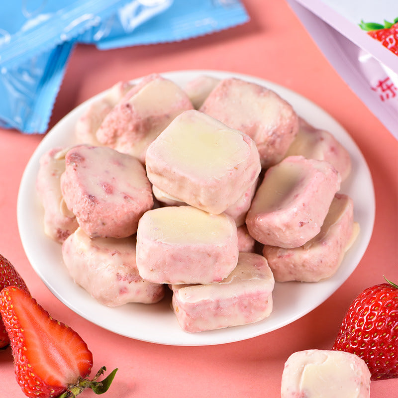 Cubes de yogourt avec morceaux de fruits Fraise Bleue