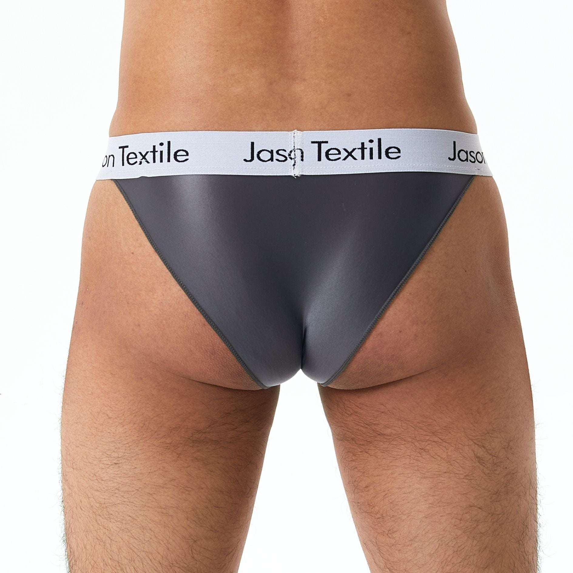 Slip soyeux mince et transparent