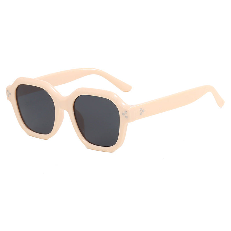 Lunettes de soleil retro grain de riz à la mode avec un style distinctif