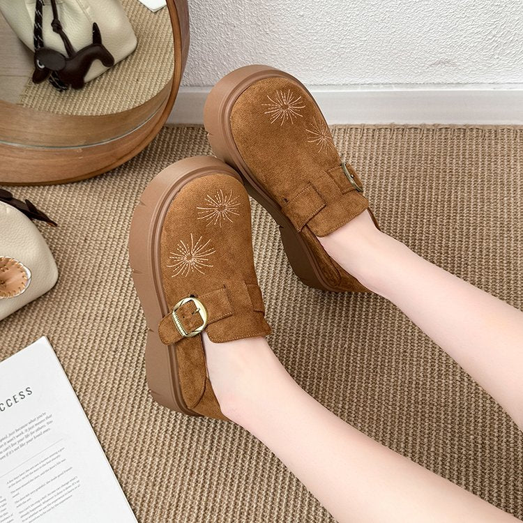 Chaussures de style Birkenstock à deux bras pour femmes