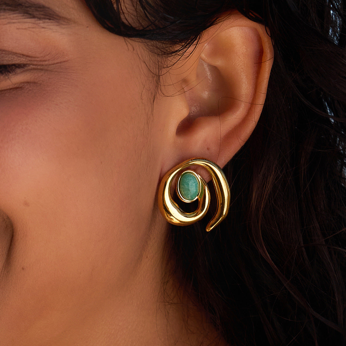 Boucles d'oreilles en acier au titane or 18k Niche et bijoux d'oreille Labradorite sophistiqués