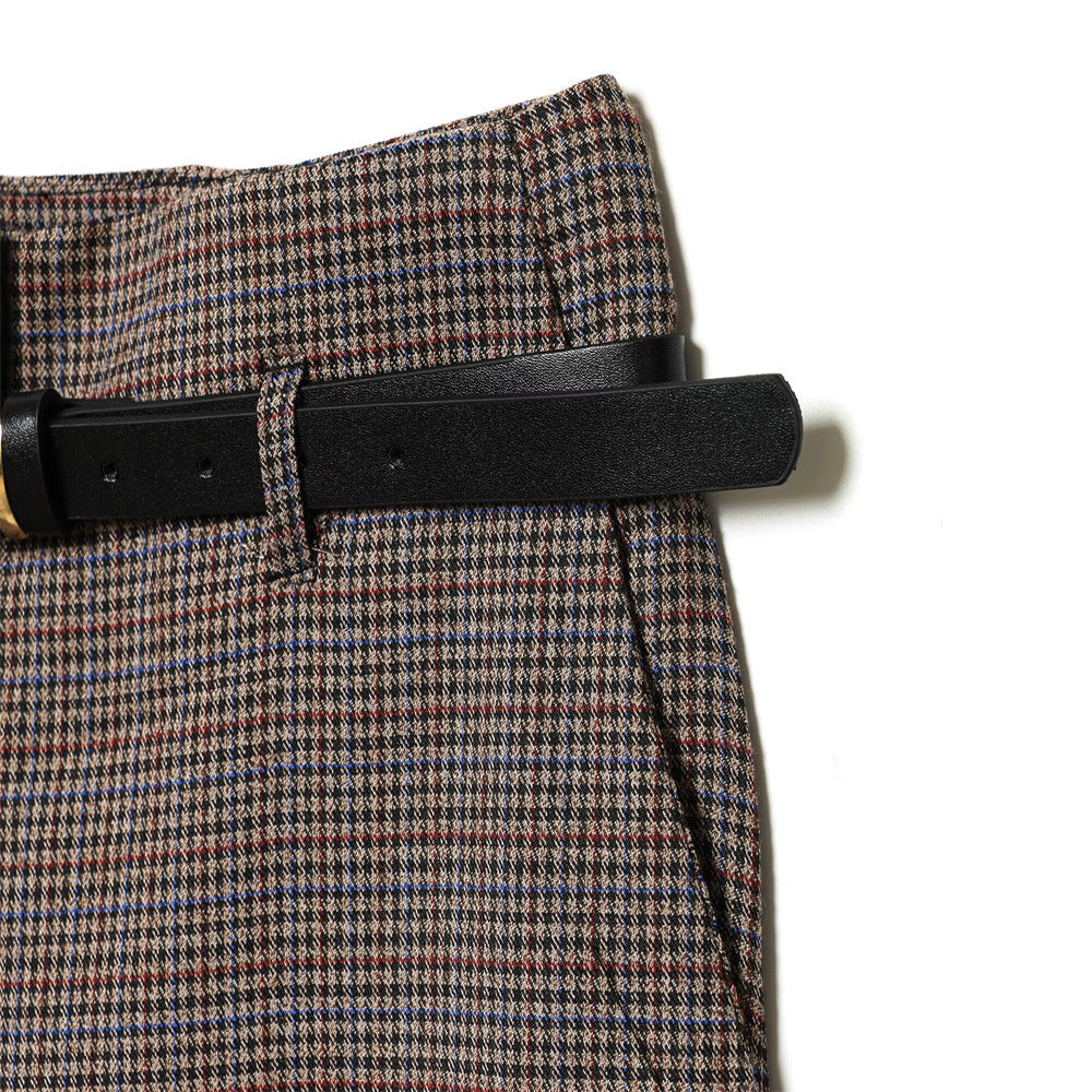 Pantalon à jambes droites avec ceinture