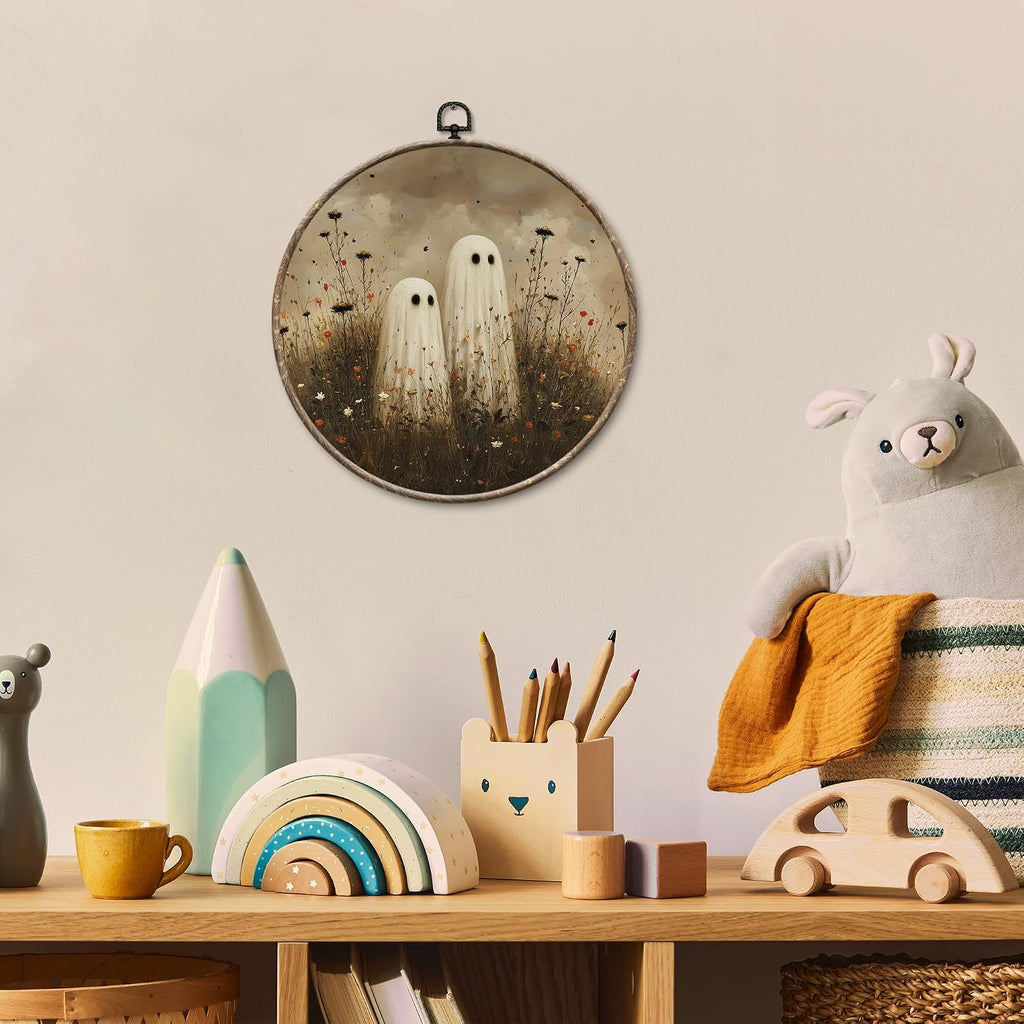 Vieux Halloween Ghost Round Wall Art