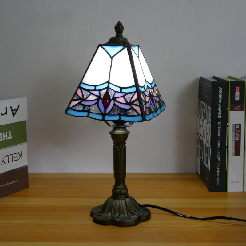 Modern Minimalist Bedside Creative Lampe de table d'art élégant
