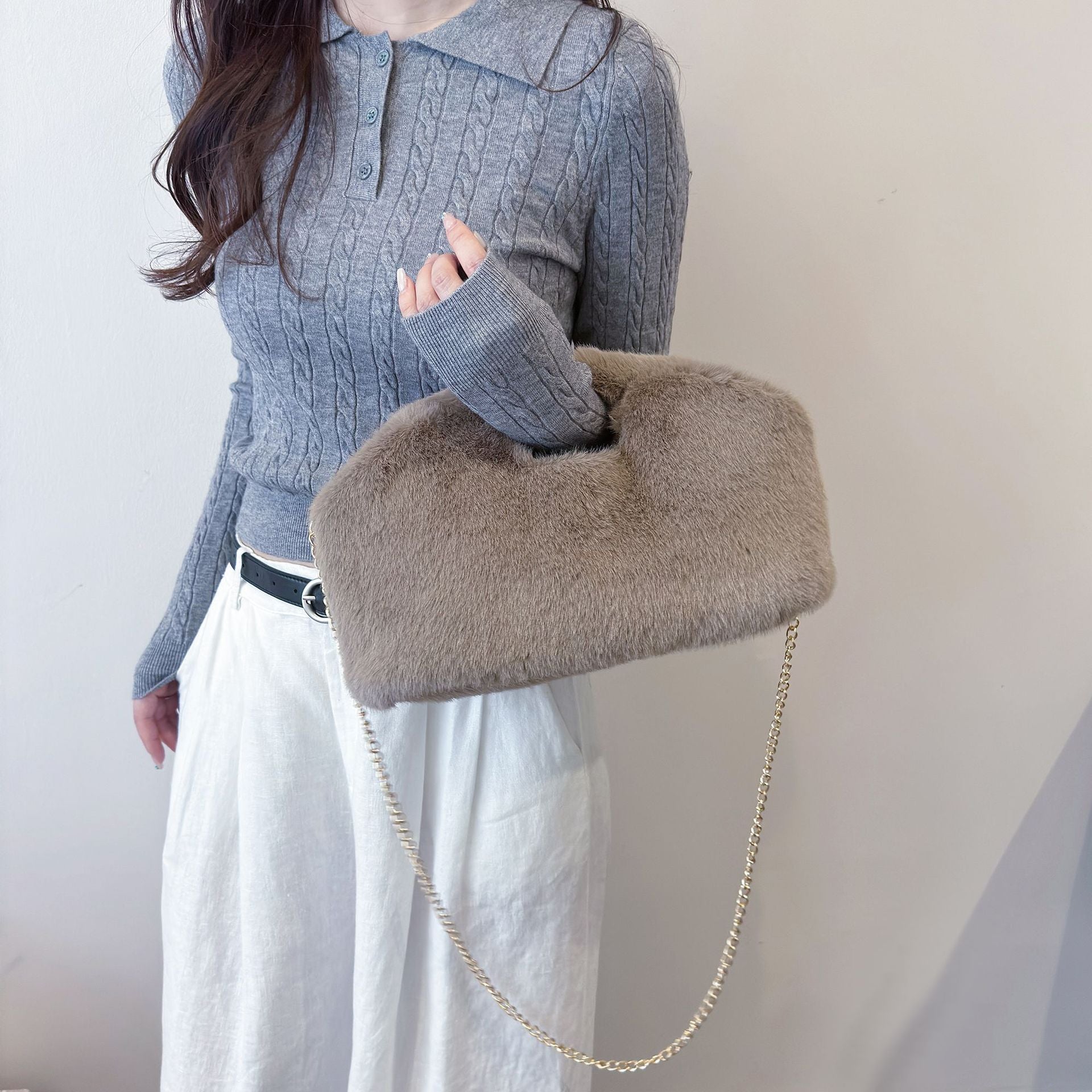 Sac à main embrayé avec une chaîne peut être déchiré