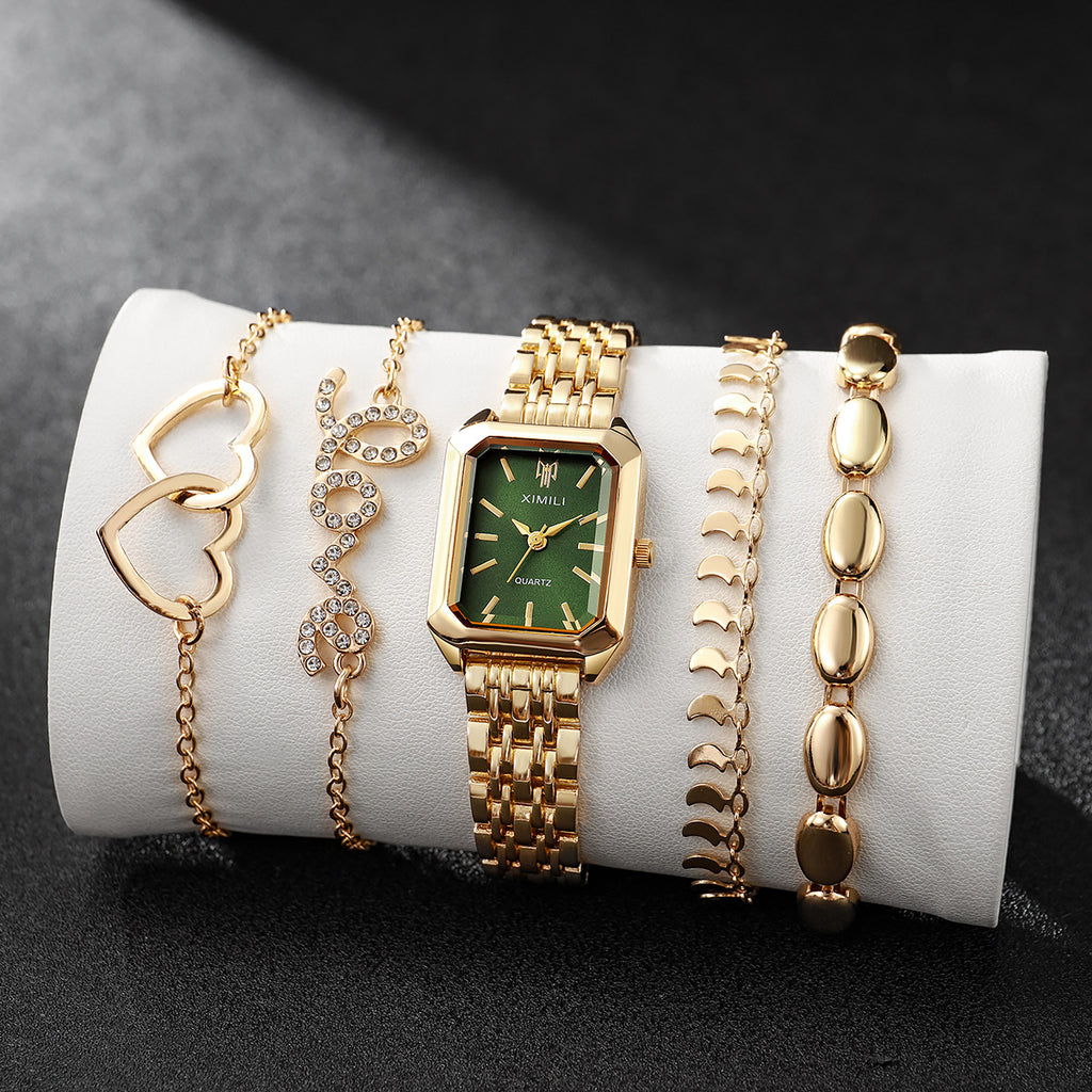 Sleek, Versatile montre femme carrée bracelet en forme de coeur