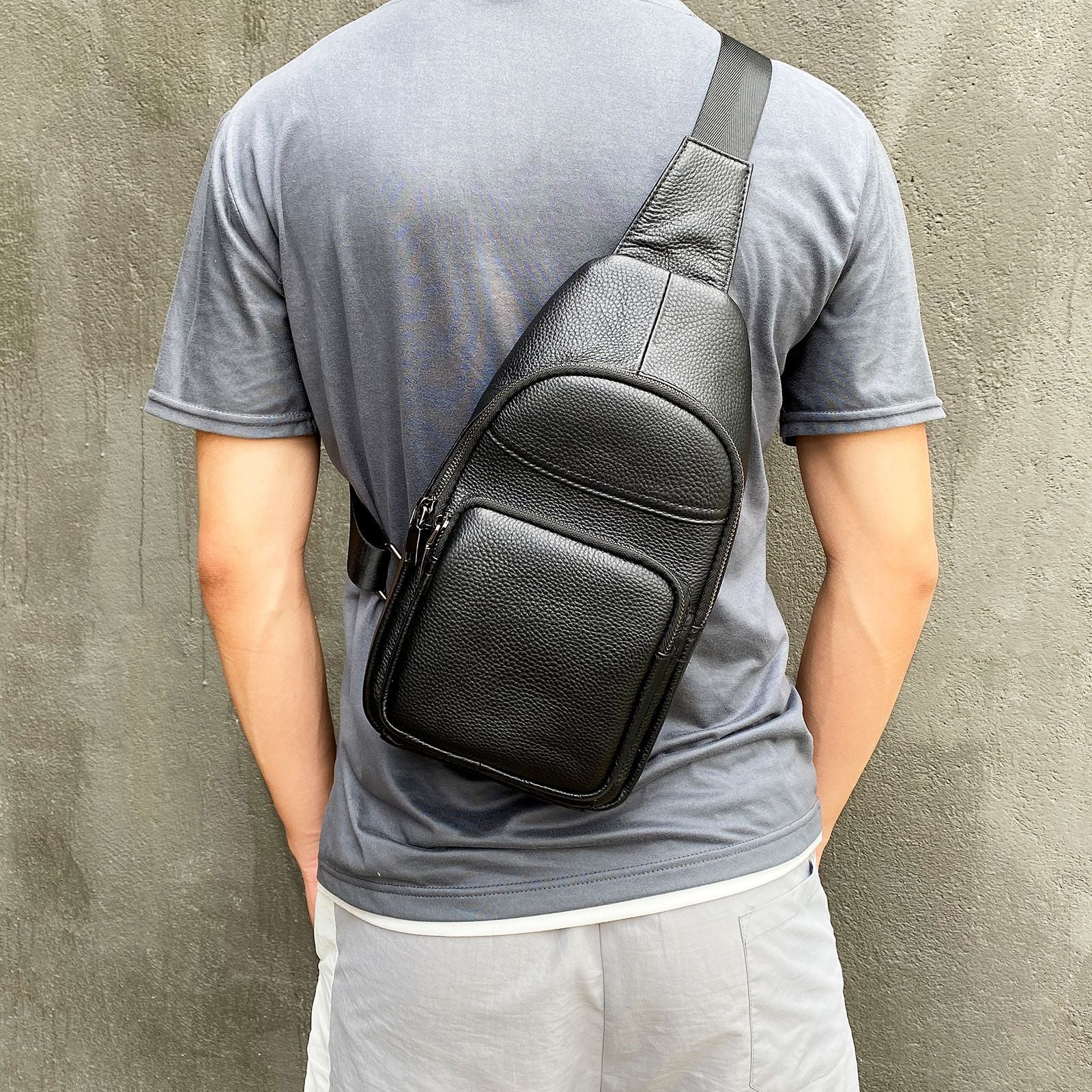 Sac de poitrine en cuir pour hommes