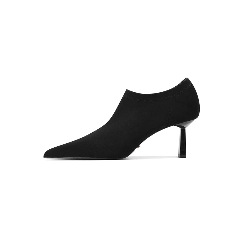 Arrivées de printemps Pompes polyvalentes Stiletto et bottes de cheville avec une boîte d'orteils profonde pour le Commu