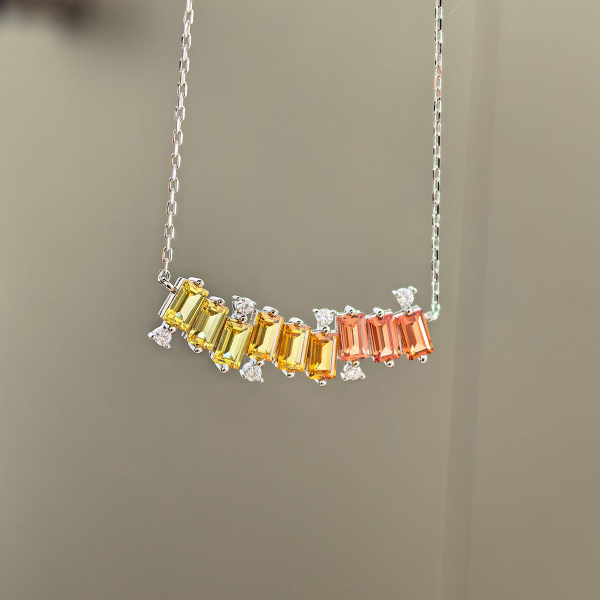 S925 Argent Sterling Rectangle Rainbow Lab-Grown Gemstone Collier 45cm Platinum plaqué Wi