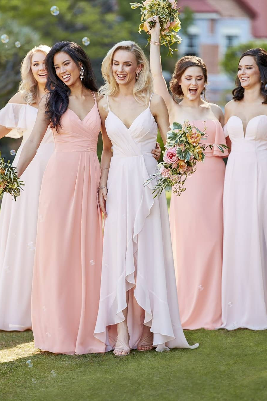 Cintre en plein air mariage sœur banquet robe
