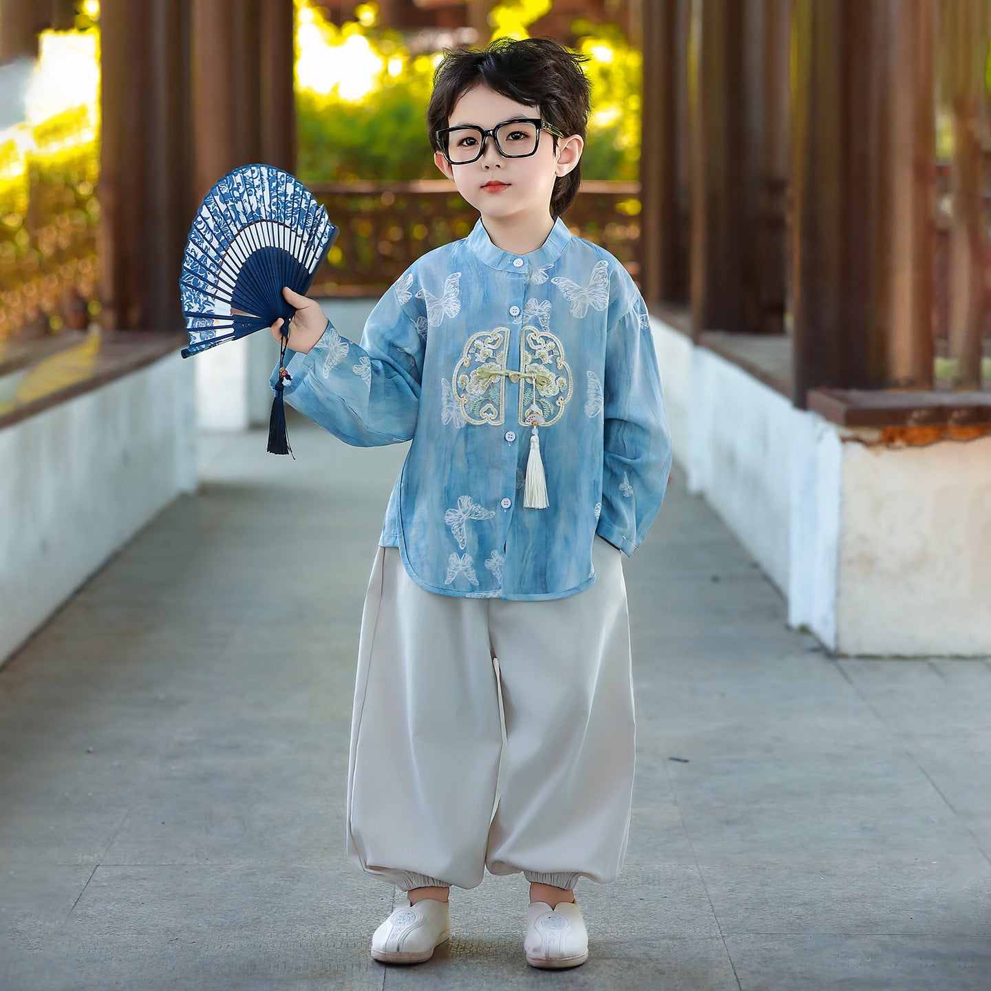 Style chinois Premier jour de naissance Outfit pour bébé garçons léger brodé Tang costume