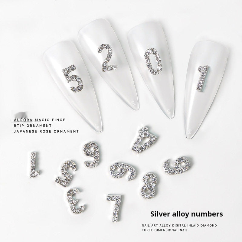 Décoration de clou en alliage de diamant brillant numérique argent