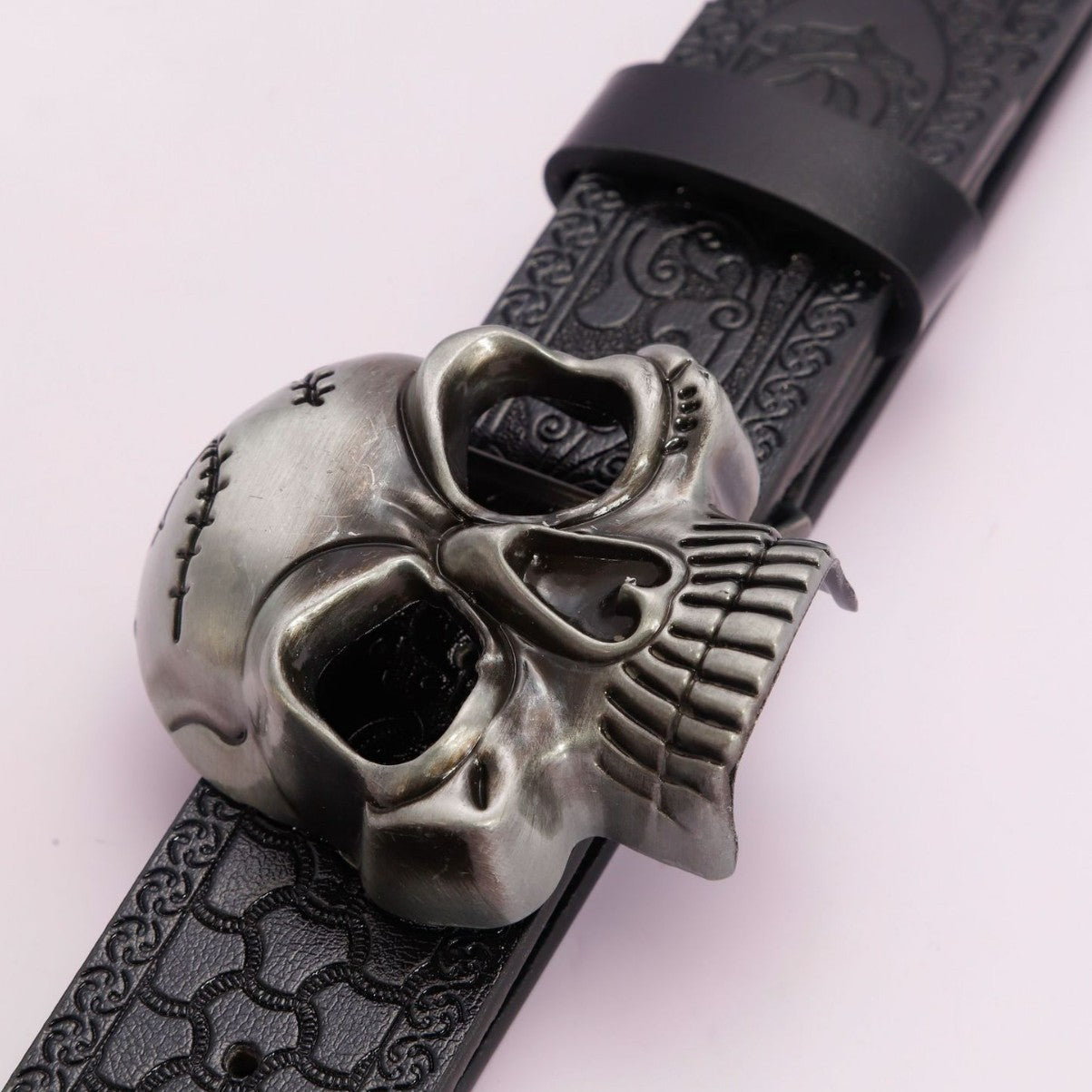 Unisex simple noir PU embossé Vintage Crâne creux ceinture pour hommes et femmes