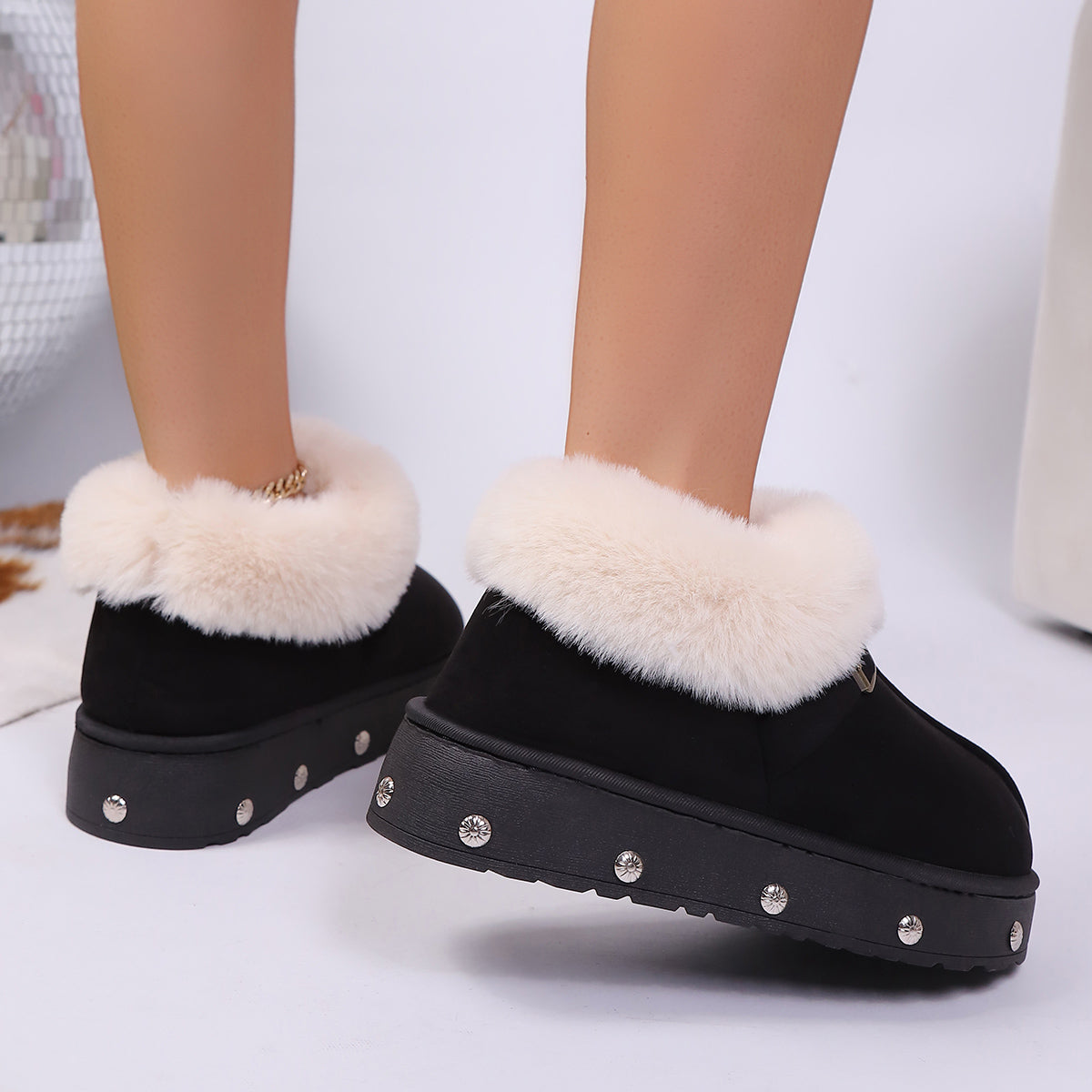 Bottes de neige Arrivée Chaussure de coton clouté Chaussure d'usure extérieure chaude