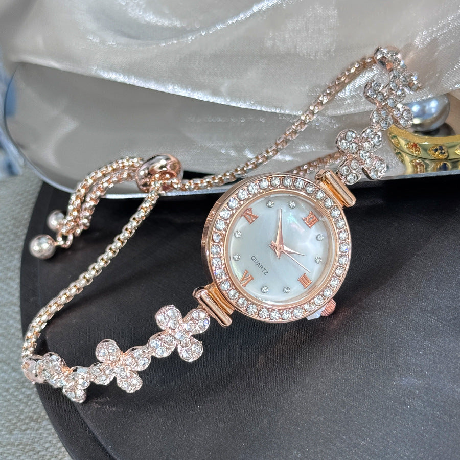 Montre en forme de fleur en forme de diamant Étudiante Pull-out Bracelet