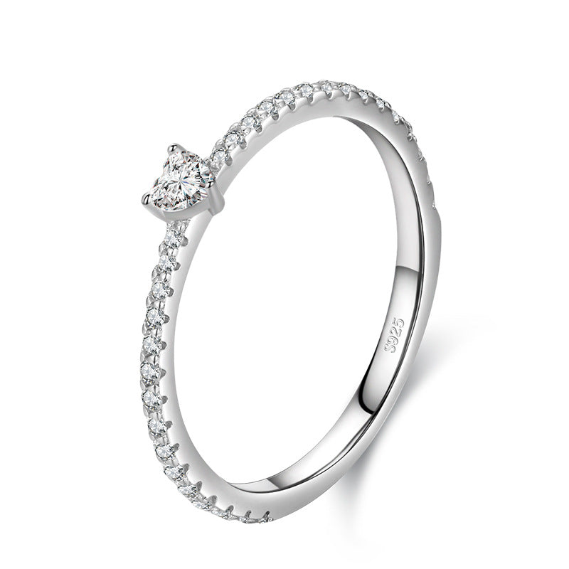 S925 Argent Sterling Light Luxury Simulation Diamant en forme de cœur Love Simple Wild Ring