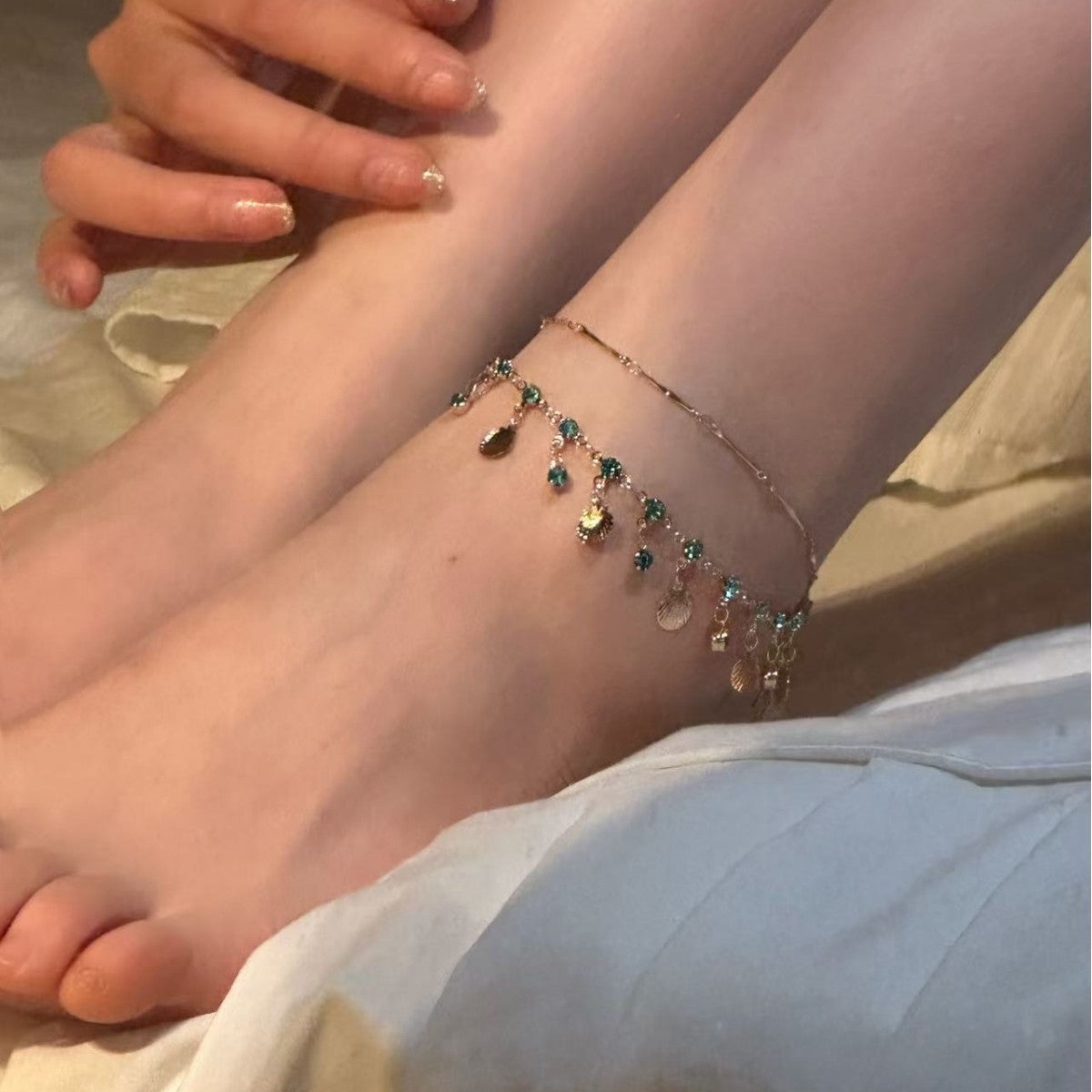 Double couche ultra scintillante Shell Tassel Delicate Anklet