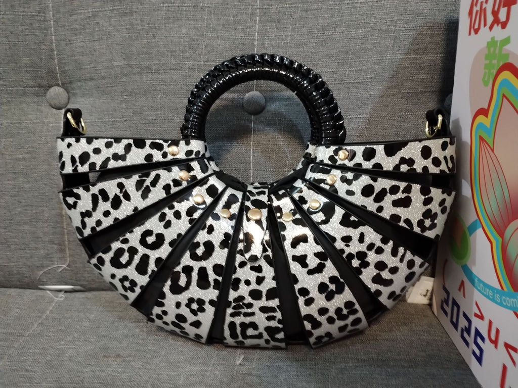 Niche Sac à main de poche intérieure Hollow-out Shell