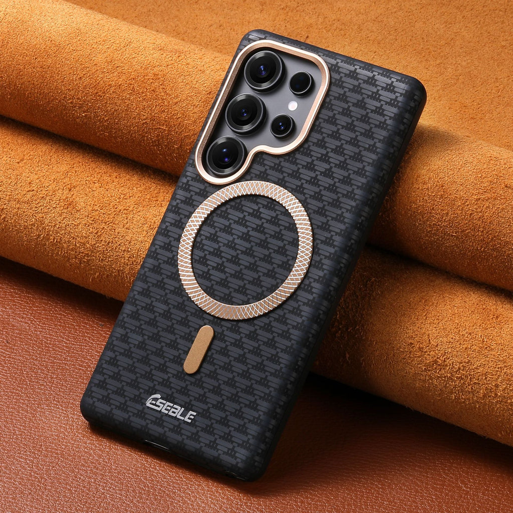 Modèle triangulaire Mountain Peak Magnetic Matte Phone Case