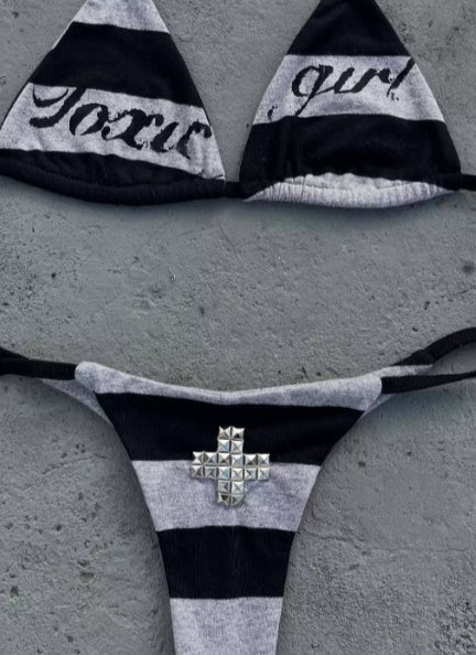 Ensemble de deux pièces de bikini sexy imprimé à la croix en Strass