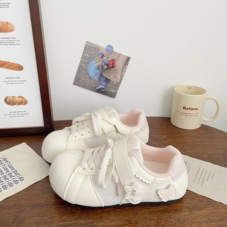 Shell Head Puff White Chaussures pour les femmes d'été respirant Mesh Panel Chaussures Versatile et L