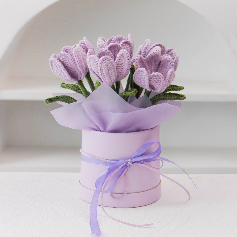 Seau de tulipe tricoté à la main