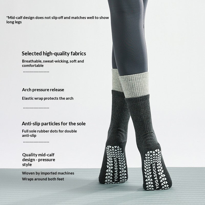 Pilates Chaussettes d'exercice avec une serviette à l'appui